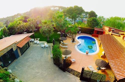Montcada I Reixac Cabin | CARIBBEAN Home