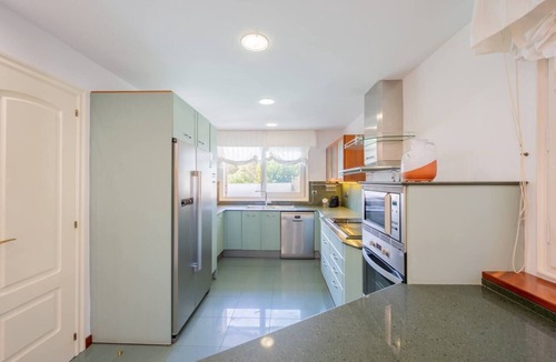 Corbera De Llobregat Ski Chalet | Casa Cal Farré next Barcelona Center