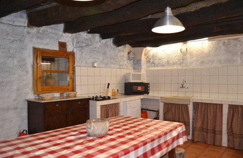 Casserres House | Casa Fabregás - BIG Catalan limestone house with a splendid view over the valley