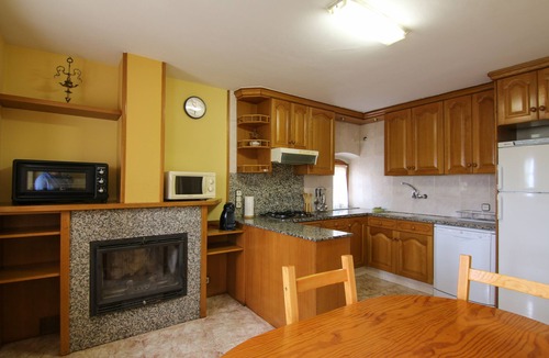 Avia Cottage | CASA LLUERT
