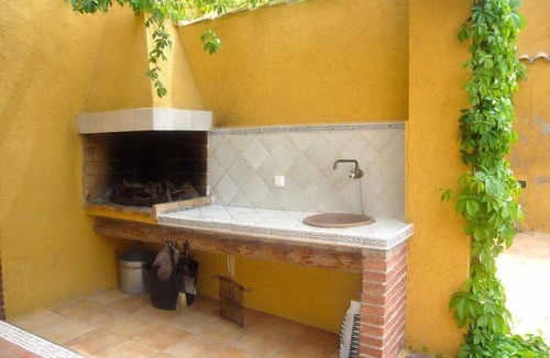 Vilafranca del Penedes House | Casa Sionia - Fantastic Townhouse with Private Pool - 35 km from Barcelona!