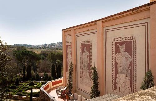 Piera Villa | Casa Victor Riu