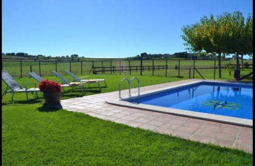Casserres Villa | Casserres Villa Sleeps 15 with Pool
