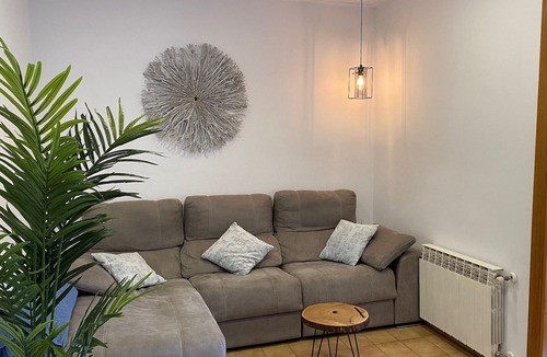 Terrassa Condo | Central apartment with parking 20 minutes from Barcelona