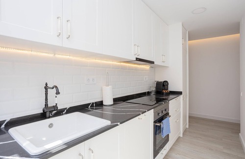 el Camp d'en Grassot i Gracia Nova Apartment | Charming 2 bedroom in Trendy Gracia, 5 mins from the metro and 10 from Sagrada Familia!