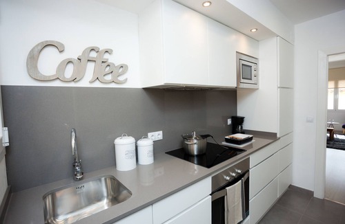 Vallcarca i els Penitents Apartment | CHARMING & QUIET APARTMENT WITH BALCONY AND PARKING NEXT TO PARK GÜELL