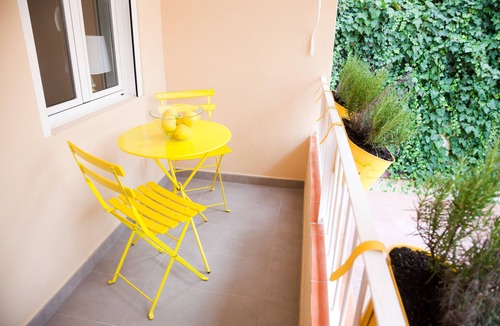 Vallcarca i els Penitents Apartment | CHARMING & QUIET APARTMENT WITH BALCONY AND PARKING NEXT TO PARK GÜELL
