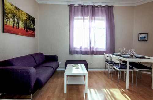 Navas Apartment | CLASSBEDROOM BARCELONA SAGRERA APARTMENT