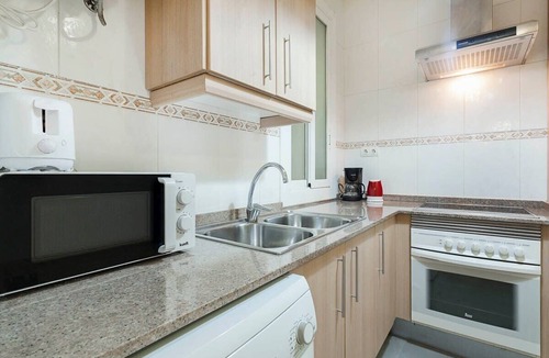El Parc i la Llacuna del Poblenou Apartment | Comfortable 3BD in Poblenou next to the beach for Families
