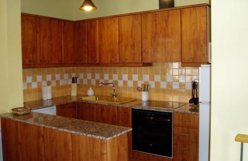 Maians House | Cottage in Maians with Sea View & Pool