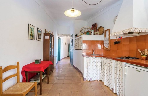 Pacs del Penedes Cottage | Cottage in Pacs near St. Marti Sarroca Castle