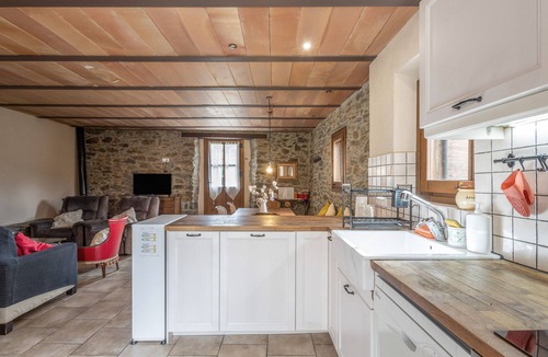 Fogars de Montclus House | Country House 'Masia' with Mountain View, Private Pool and Wi-Fi