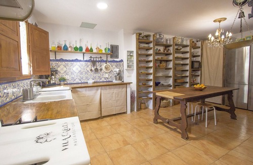 Rubio House | Country House 'Caelus Masia Boutique' with Mountain View, Wi-Fi and Air Conditioning