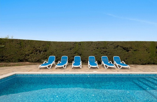 Cardona House | Country House 'Cal Miró Nou' with Mountain View, Wi-Fi and Air Conditioning