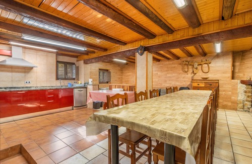 Capolat House | Country House 'Can Caubet Lll' with Mountain View, Shared Pool and Wi-Fi