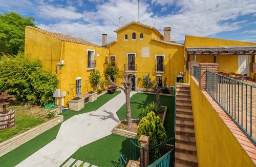 Can Trabal Cottage | Country house Can Trabal 1840 near Sitges up to 26 guests