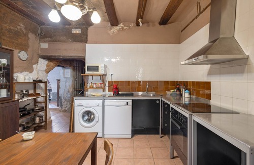 Gelida House | Country House 'Emilli' with Mountain View, Wi-Fi and Air Conditioning
