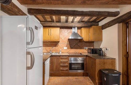 Puigreig House | Country House 'Subiraneta' with Mountain View, Private Pool and Wi-Fi