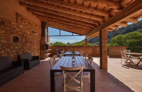 Orpi Apartment | Cozy apartment in Orpí with pool
