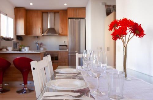 Les Corts Apartment | Cute Apartment in Sants Station with HBO & Alexa & AC