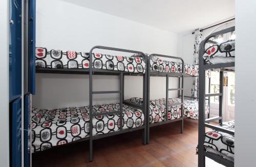Dreta de l'Eixample Hostel | Diagonal House Hostel