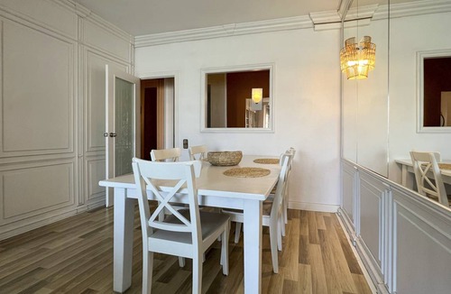 el Camp d'en Grassot i Gracia Nova Apartment | 106 m² Apartment ∙ 3 bedrooms ∙ 8 guests