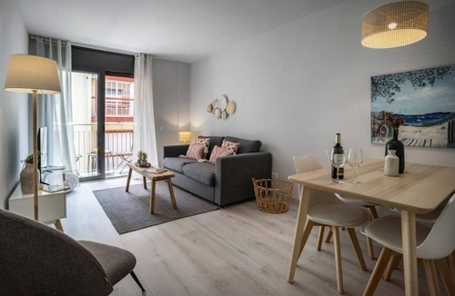 Collblanc y La Torrassa Apartment | 55 m² Apartment ∙ 2 bedrooms ∙ 5 guests