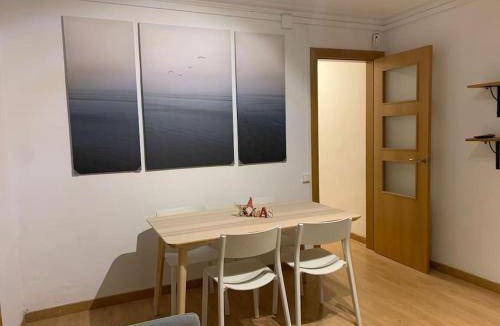 La Maternitat i Sant Ramon Apartment | 78 m² Apartment ∙ 3 bedrooms ∙ 4 guests