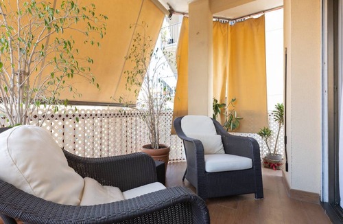La Maternitat i Sant Ramon Apartment | 145 m² Apartment ∙ 4 bedrooms ∙ 6 guests