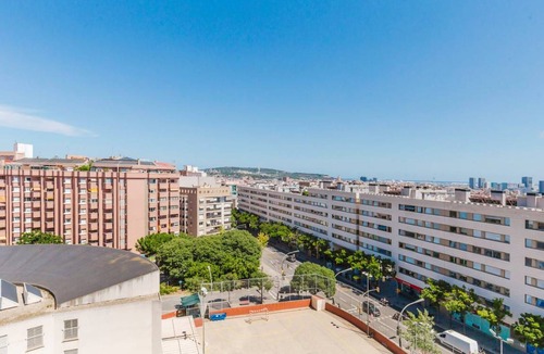 La Maternitat i Sant Ramon Apartment | 124 m² Apartment ∙ 3 bedrooms ∙ 5 guests