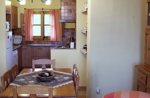 Maians Cottage | Cottage in Maians with Pool and Garden