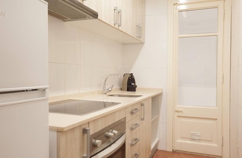 El Port Apartment | Europa Fira Apartment 32