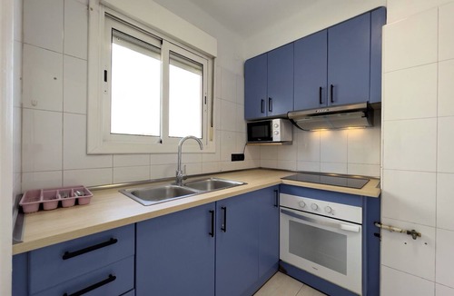 Porta Apartment | FABRA 5-2 - Three Bedroom Apartment, Sleeps 3