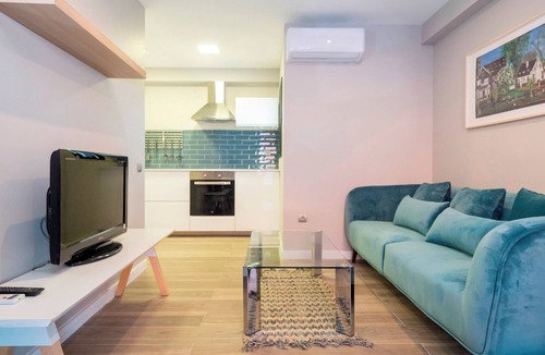 Porta Apartment | FABRA SA2 - One Bedroom Apartment, Sleeps 2