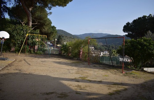 Vilanova del Valles House | Family house with private pool and great views, for 10 people