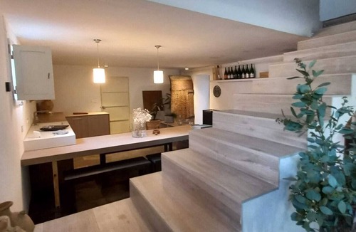 San Martin Sarroca Cottage | Field and Vine Shelter