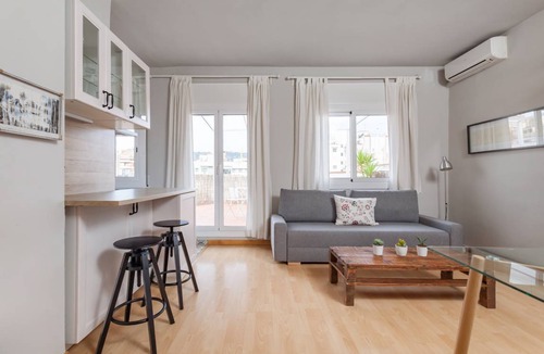 Sants-Badal Apartment | Flateli Roger 16