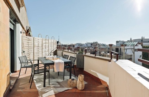 Sarria Apartment | Fluvia - 2 bedrooms and terrace in Sant Gervasi