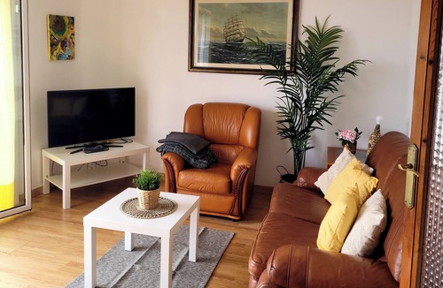 Masnou Condo | Full floor, in front of the Mediterranean Sea. Central to 5 "
