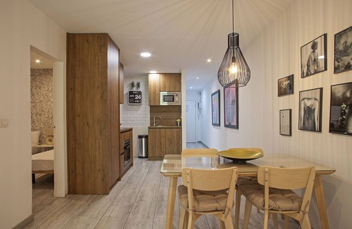 Les Corts Apartment | G24