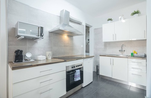 Les Corts Apartment | G43