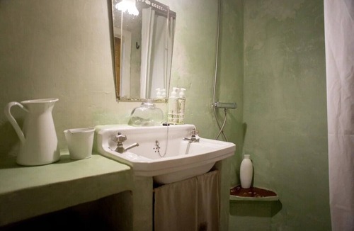 Rocafort House | Green Sunsets & Swimingpool