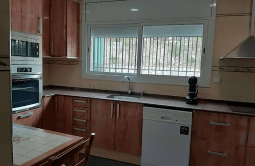 Sant Fost de Campsentelles Apartment | Habitación Suite para 1-2 Personas con Baño Privado