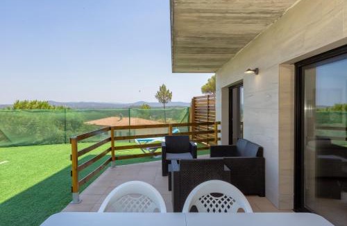 Fogars de la Selva Villa | Hauzify I Villa Velaz