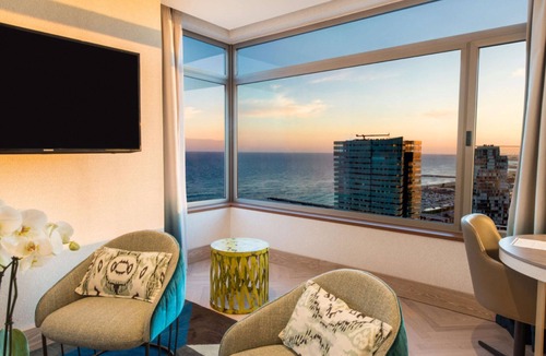 Diagonal Mar i el Front Maritim del Poblenou Hotel | Hilton Diagonal Mar Barcelona
