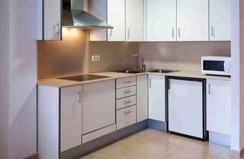 Pineda de Mar Apartment | Holiday apartment with balcony and pool