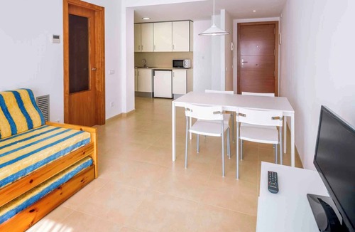 Pineda de Mar Apartment | Holiday apartment with balcony and pool