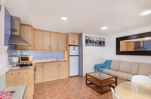 Sant Vicenc de Montalt House | Holiday Home 'Lovely Little House with Garden' with Private Pool, Wi-Fi and Air Conditioning
