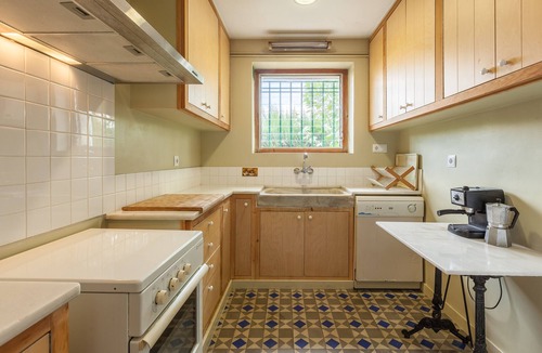 Gelida House | Holiday Home 'Can Sebrià' with Mountain View, Pool & Wi-Fi