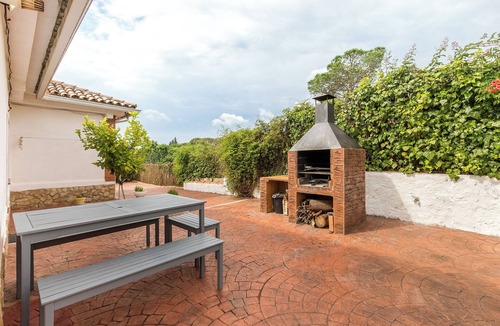 Fogars de la Selva House | Holiday Home 'Can Fogars' with Sea View, Private Pool and Wi-Fi